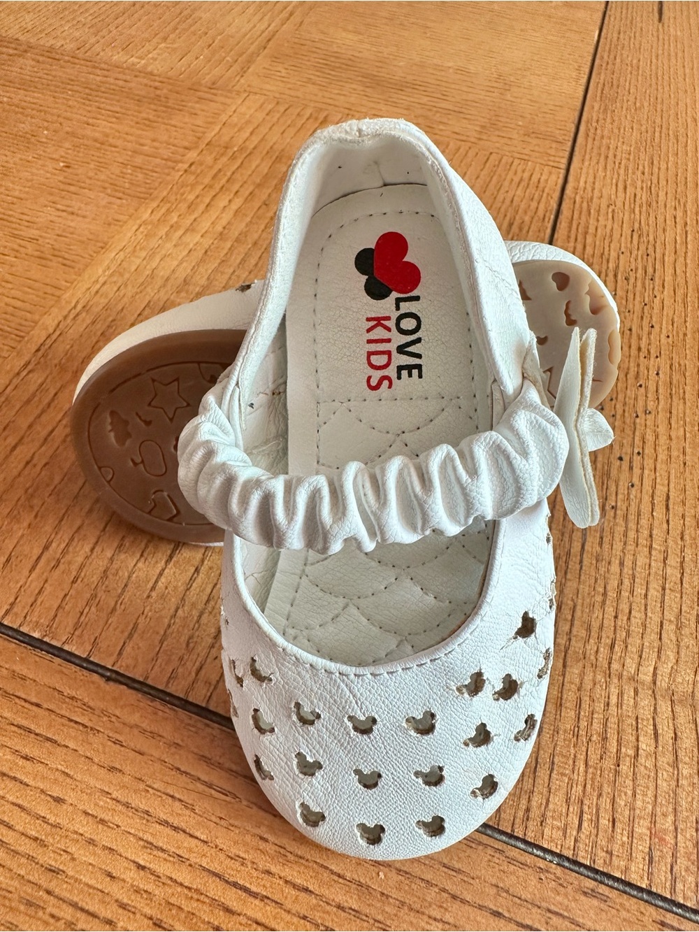 Love Kids White Toddler Mary Jane Shoes with Heart Cutouts